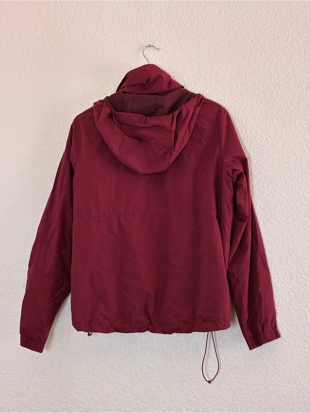 Athletic Works | Burgundy lightweight hooded zip front windbreaker jacket large
